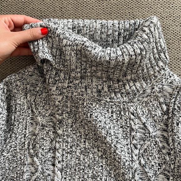 Gap women’s turtleneck sweater - Picture 4 of 5